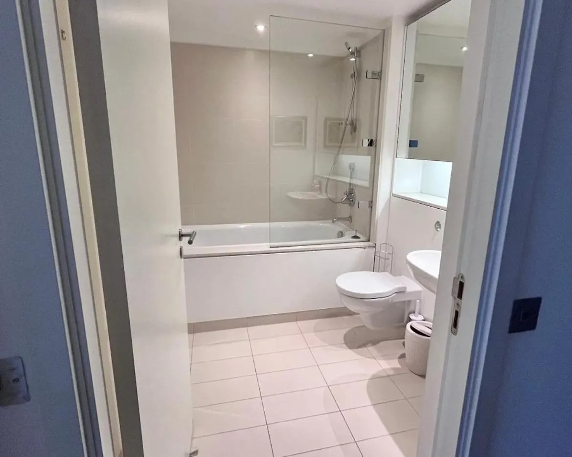 Large Central Modern 3Br Apartment In Quartermile Edinburgh Großbritannien