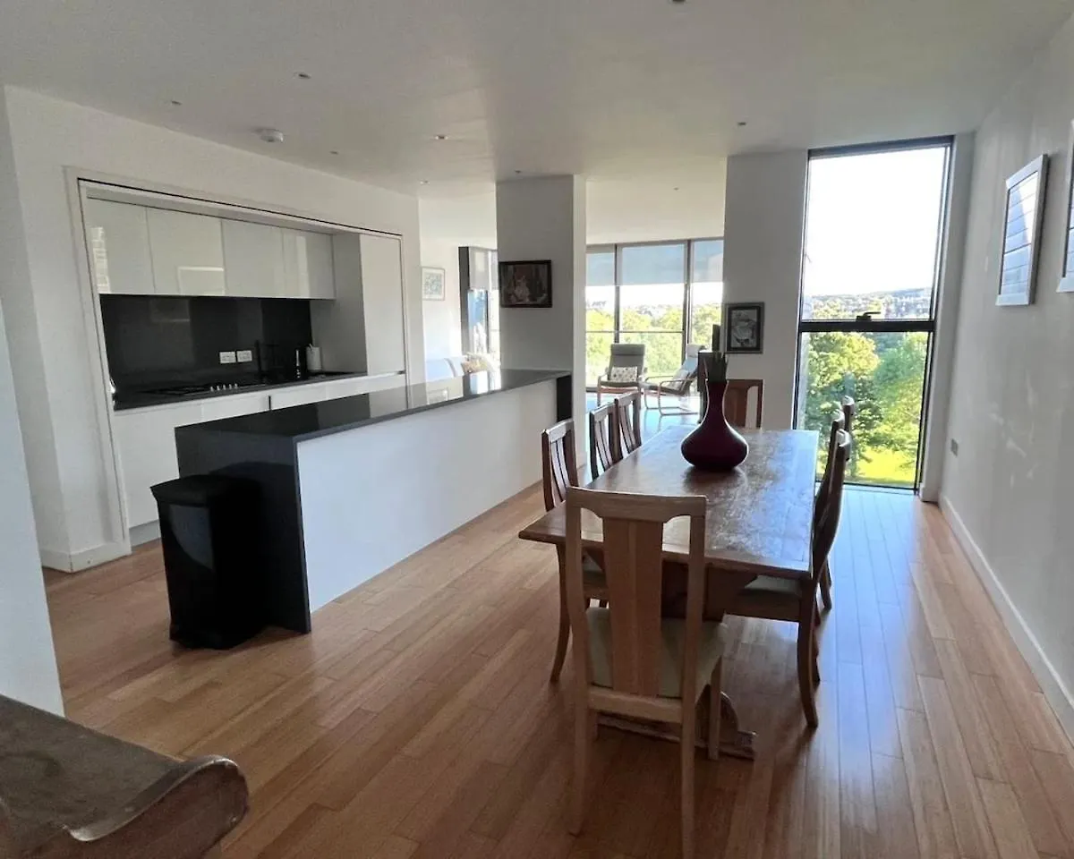 Large Central Modern 3Br Apartment In Quartermile Edinburgh